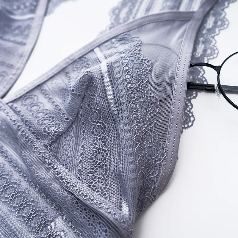 JYF Luxury sexy open ultra thin bra wire-free underwear breathable lace bra sexy back design lingerie cozy bra for women