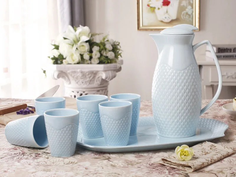 Современные Стиль элегантный костяного фарфора чайник воды и чашки набор с гравировкой узором синий Цвет
