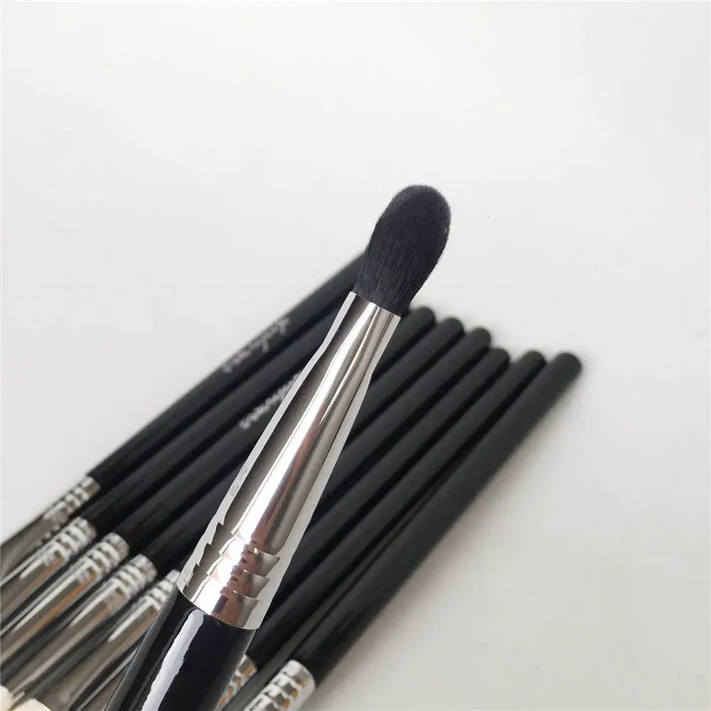 Sigma E50 LARGE FLUFF BRUSH _ 2
