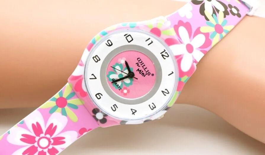 Мода 2016 года женщина бренд кварцевые мини часы Уиллис Водонепроницаемый цветы Дизайн аналоговый ультратонких смолы наручные часы Y16