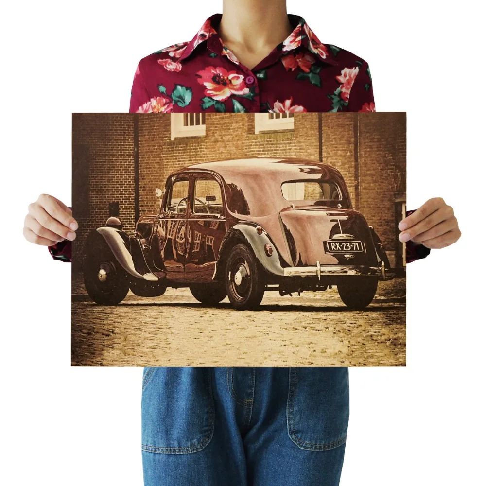 

W Red retro vintage car/ automobile /Famous view/classic photo/kraft paper/bar poster/Retro Poster/decorative painting 51x35.5cm