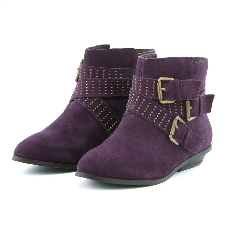 ankle boot with belt