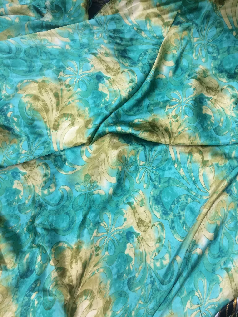 Natural mulberry silk fabric fashion 100 silk printed satin fabric
