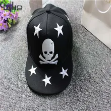 Новый Череп Вышивка Унисекс Snapback Бейсбол Шляпы Хип-Хоп Шапки Для Мужчин Женщины Досуг Моды Шляпы Шапки Регулируемый Прямой Козырек 
