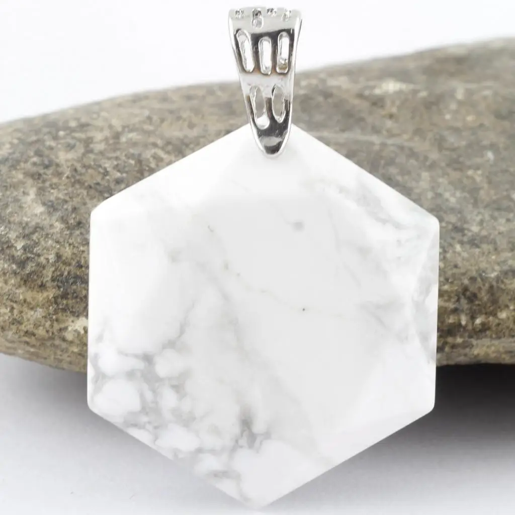 Luster Smooth Polished Crystal Jewish Star of David Hexagram Shape Stone Pendant for Necklace Pendant Metal Bail Clasp