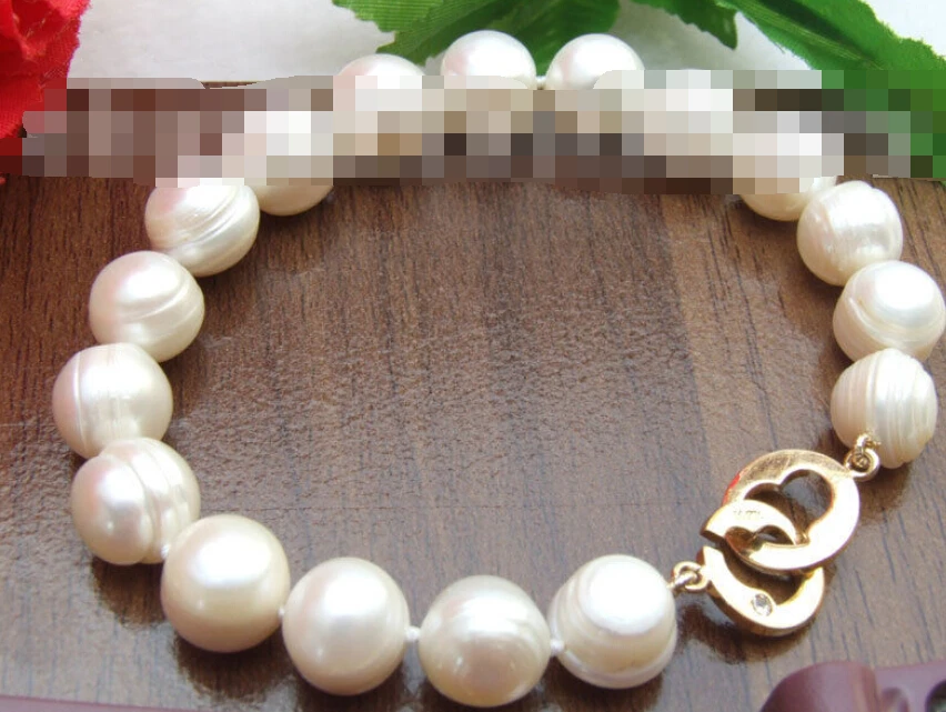 

0531 White Baroque FW Cultured Pearls Bracelet