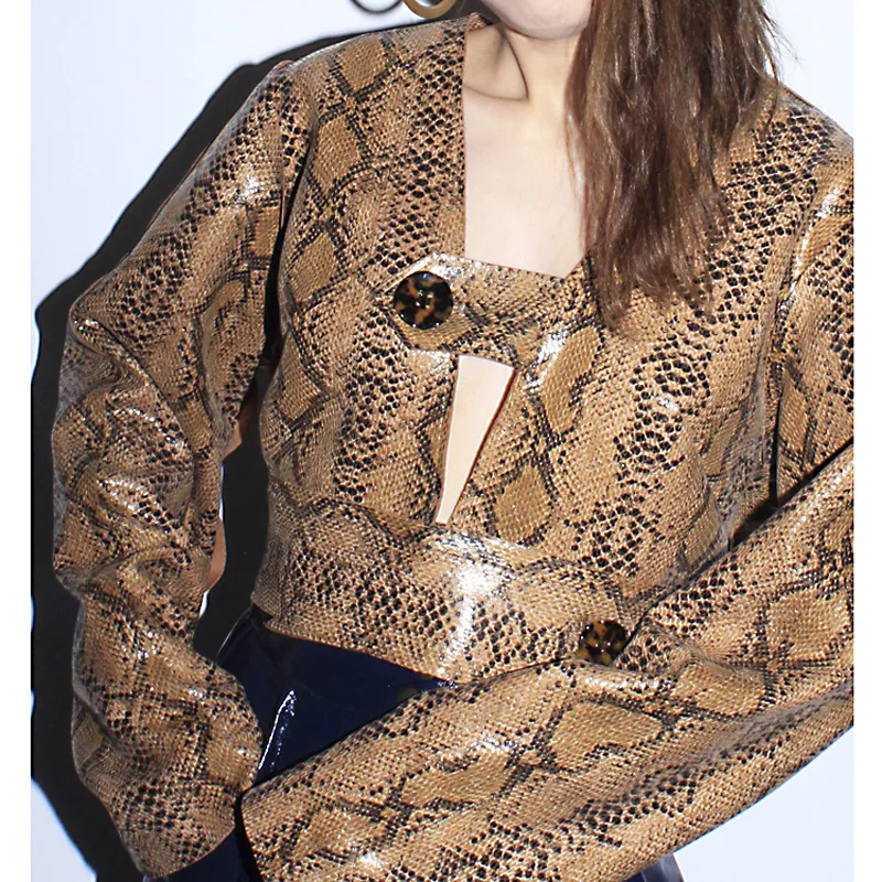 

[EWQ] 2019 Autumn New Long-sleeved Fashion Trend Women Leather Pattern Pu Short Fashion Casual Short Leather Coat Top QK456