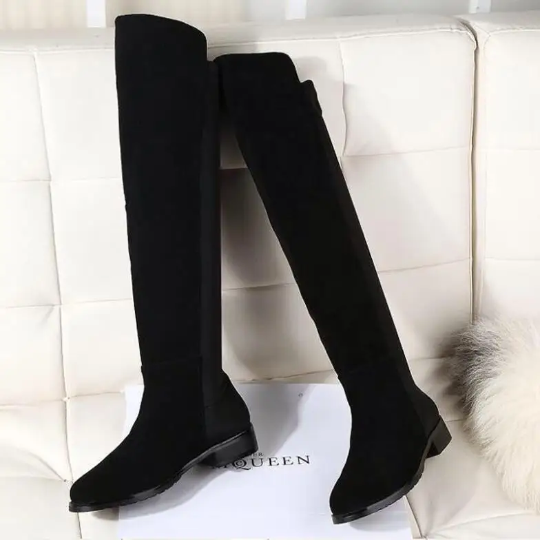 botas pretas sem salto