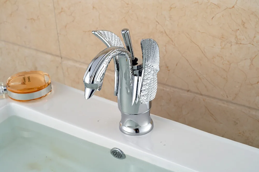 

Free Shipping !Chrome Finish Swan Basin Faucet Single Handle Vessel Sink Mixer tap Single Handle