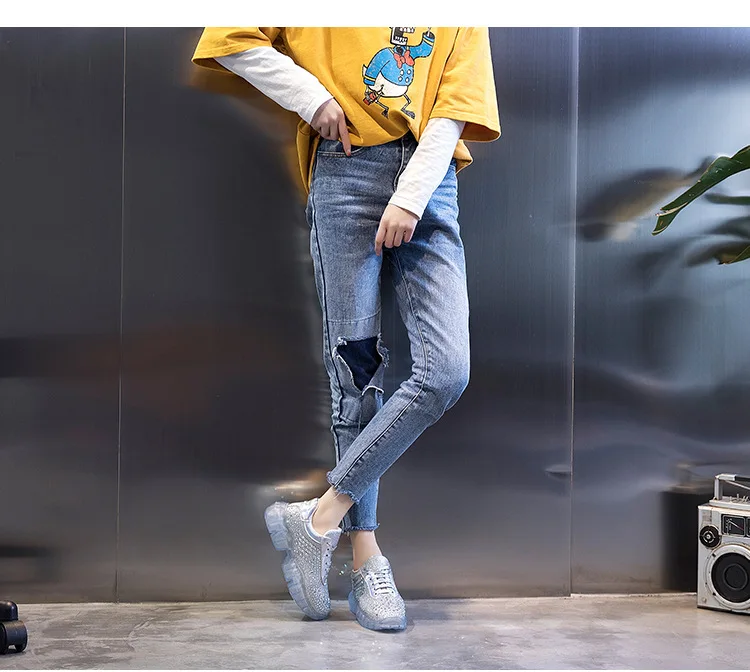 Обувь с кристаллами; женские кроссовки на платформе; zapatos de mujer; шикарные женские кроссовки со стразами; серебристые женские кроссовки с блестками