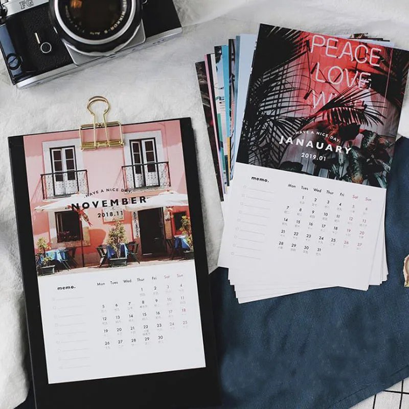 

1 Pcs Cute 2019 Flower Style Calendar Creative DIY Hand-painted Notes Metal Clip Calendar Daily Scheduler Table Yearly Agenda