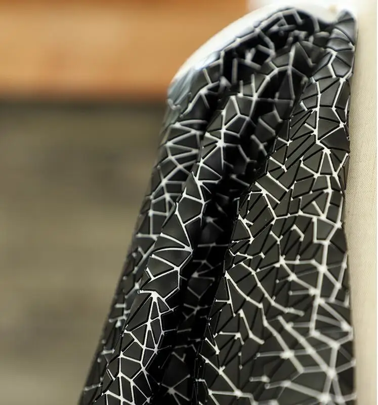 Черный 42*47 см плиссированная текстура трехмерная трикотажная ткань/креативная сумка ПВХ Кожа pu Ткань Пром твидовое платье ткань а017