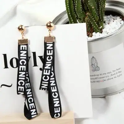 

2018 Korean Exaggerate Big Love Letter Ribbon Long Drop Earrings For Women Gift Fashion Jewelry