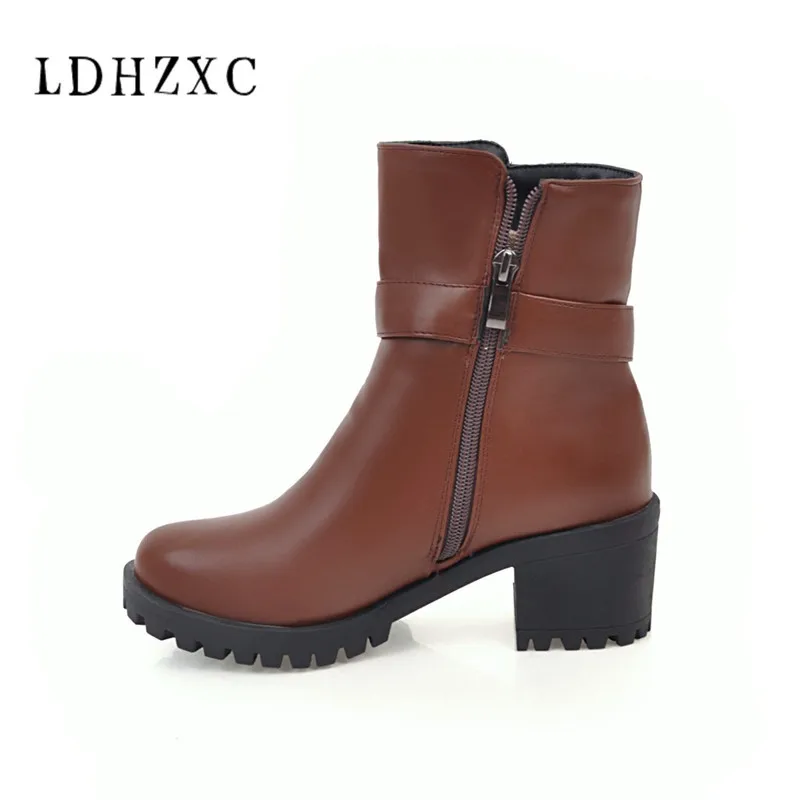 

LDHZXC 2019 new woman boots soft leather restoring ankle boots square high heels round toe platform women boots big size 11 12
