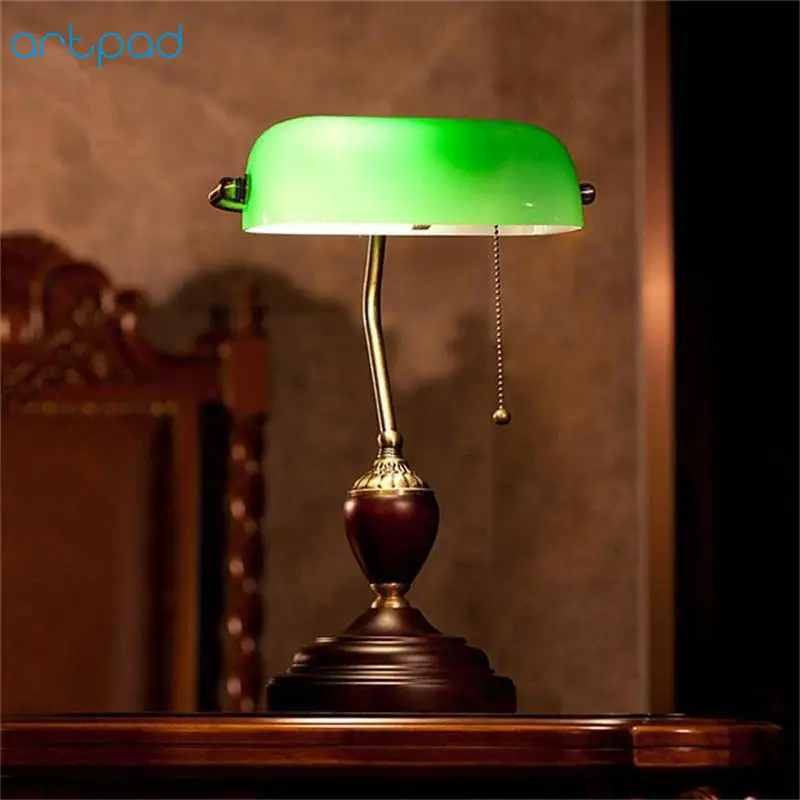 ArtPad Emerald Green Bank Lamp Antique Chinese Light Red Solid Base Classic Table Lamps For Study Living Room Bedroom Decorative
