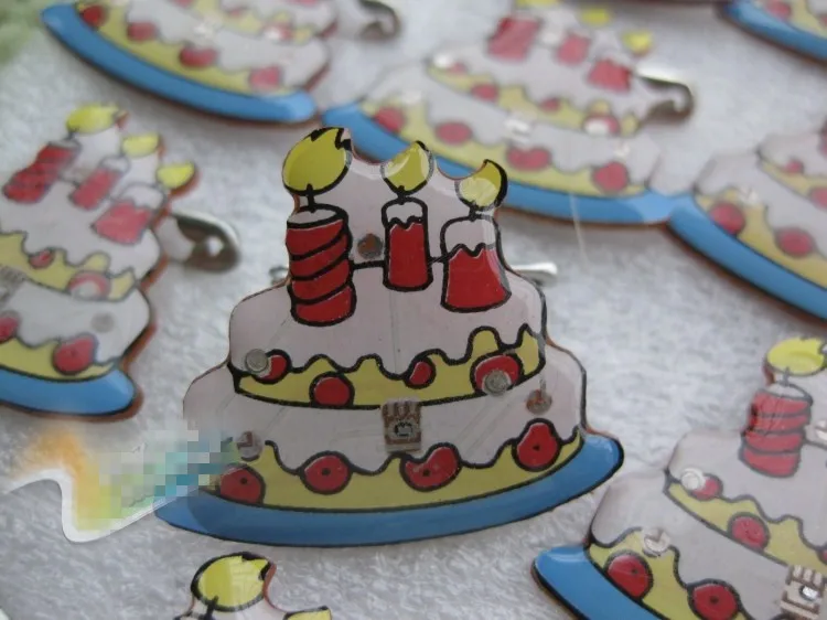 150 Pcs Lot Nouveau Led Broches De Gateau D Anniversaire Pour Ornements Joyeux Anniversaire Fete Decoration Led Badge Allumer Jouets Aliexpress