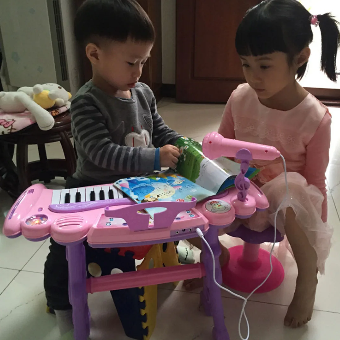 Juguete Musical Chargable para niños 37 teclas de órgano electrónico con micrófono y taburete para niñas juguetes de educación temprana para niños - 5