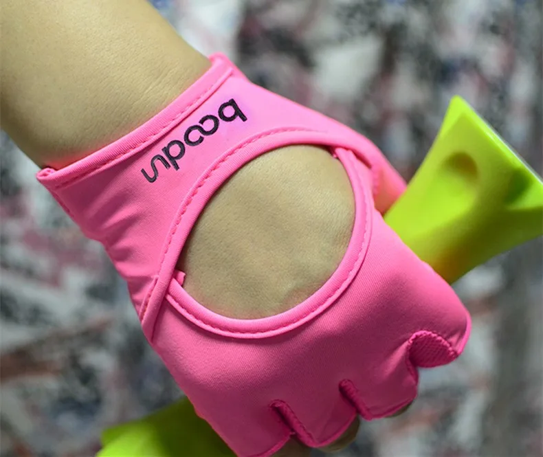 BOODUN женские перчатки для спортзала, перчатки на пол пальца с ладонью, кожаные дышащие перчатки для тяжелой атлетики, бодибилдинга, гантели, спортивные перчатки для йоги, розовые