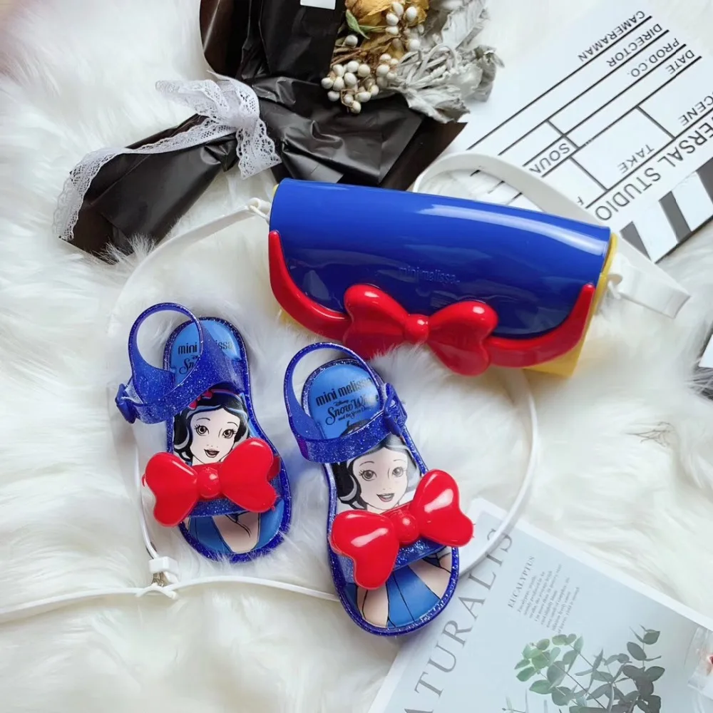 Мини Мелисса Сумка Обувь для девочек Летнее платье принцессы прозрачная обувь+ сумка для девочек Нескользящие Детские пляжная обувь, сандалии для младенцев