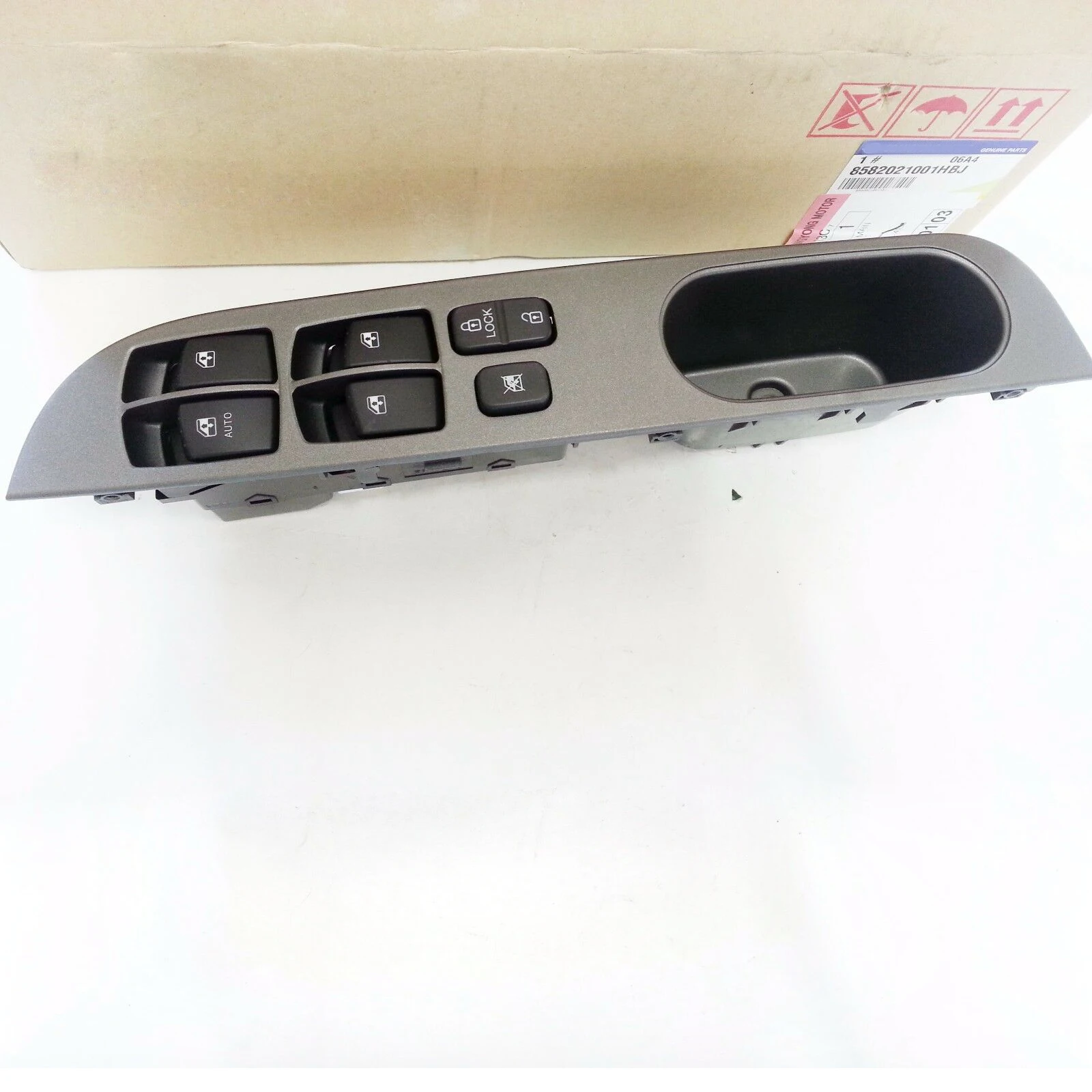 

OEM 8582021001HBJ Power Window Main Switch For Ssangyong Rodius Stavic 2005 2006 2007 2008 2009 2010 2011 2012 #8582021001HBJ