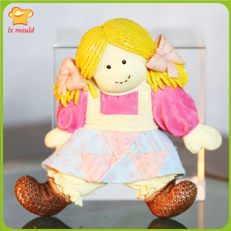 

2018 New Sweater pattern knit texture girl silicone mold cake doll shape decoration