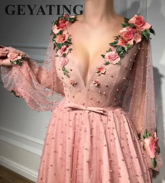 

Blush Pink Pearls Evening Dresses with Sleeves Long V-Neck 3D Flowers Appliques Glitter Prom Dress 2019 Tulle A-line Party Gowns