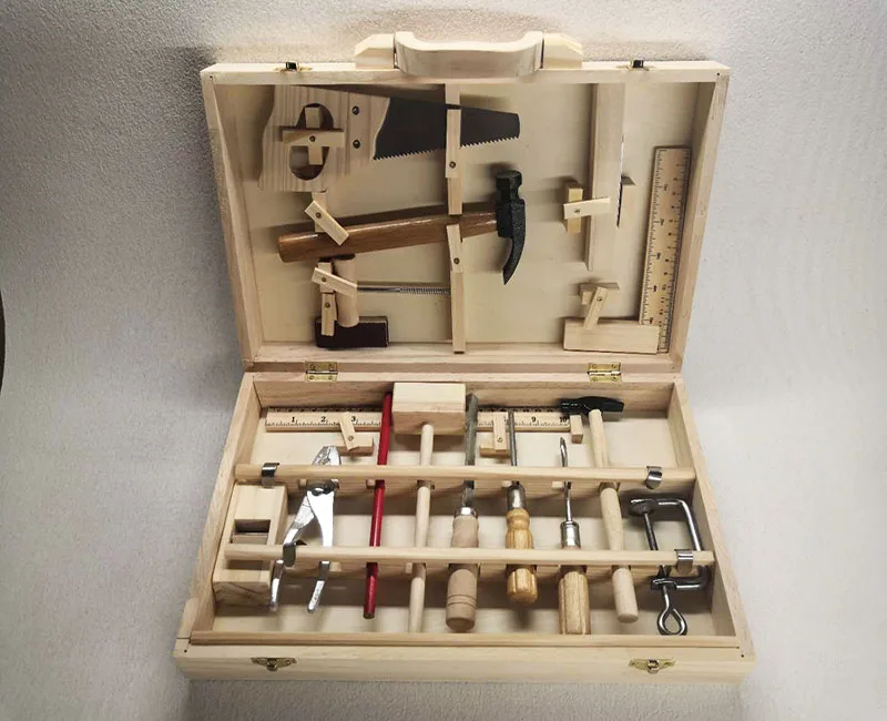 настоящие инструменты для мальчика. набор инструментов детский настоящий. набор настоящих инструментов для мальчика. настоящие инструменты для мальчика. Wooden toolbox набор инструментов.