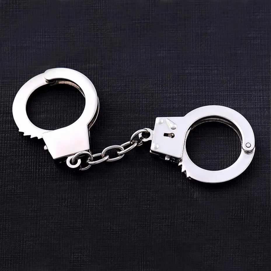 Fashion Metal Keychain Hot Sale Key Holder Simulation