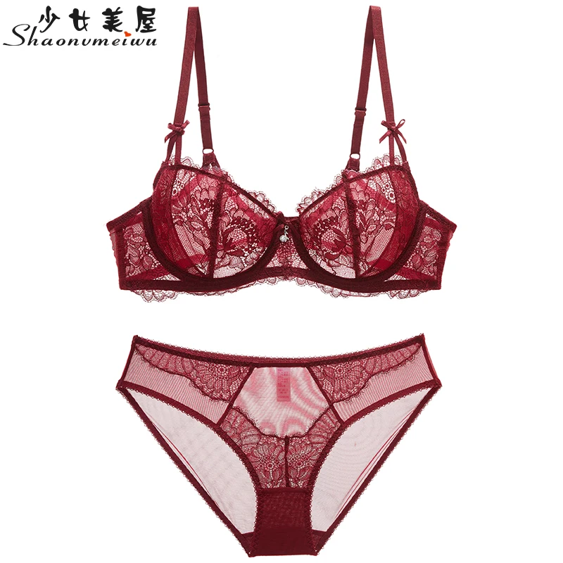 Goede Shaonvmeiwu Een Transparante Sexy Kant Bh Set. Een Dunne Beha Met Grote Borsten Maakt Het Kijken Kleiner