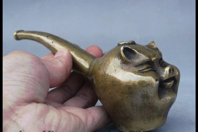 SHUN China Collect Bronze Zodiac Year Happy Pig Head Statue Pipe Holder Smoking Tools | Дом и сад