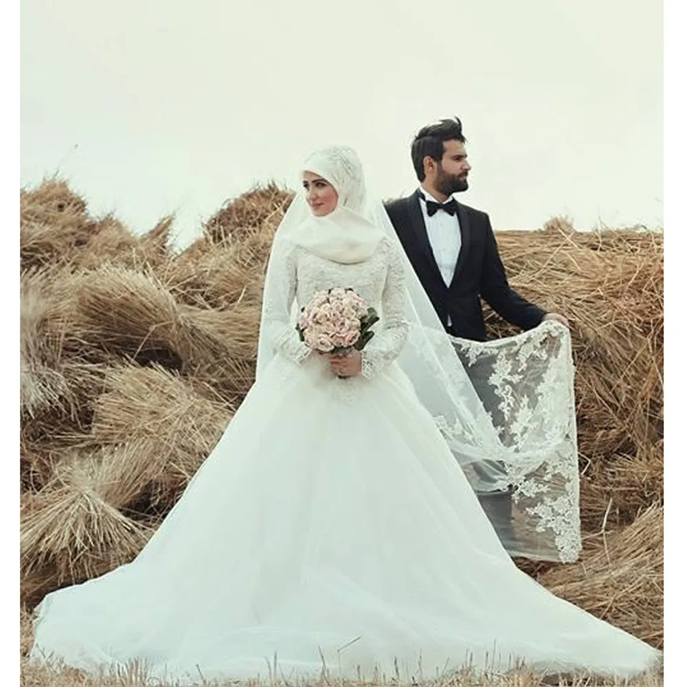 2016-High-Neck-Long-Sleeves-Wedding-Dresses-Muslim-Lace-Applique-Chapel-Train-Bridal-Wedding-Gowns-robes (2)