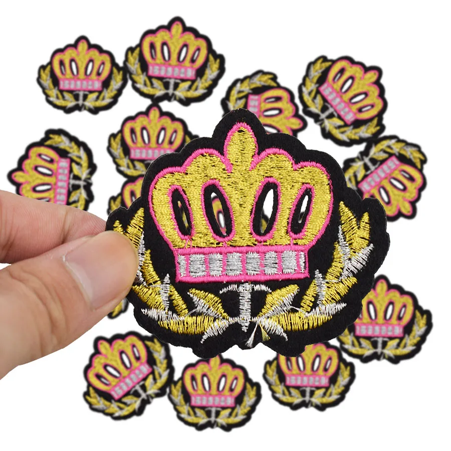 Gold Embroidery In Sewing Patches For Sale - Foto 2