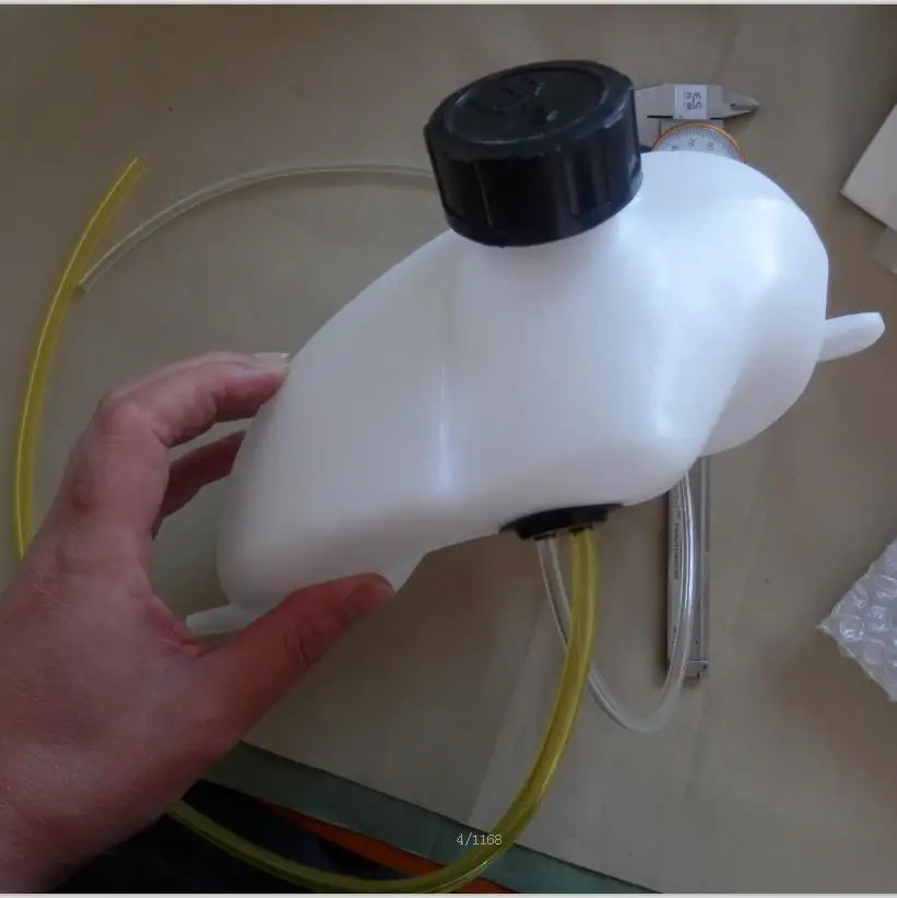 TRIANGLE FUEL TANK 1.5L 49CC SCOOTER 3