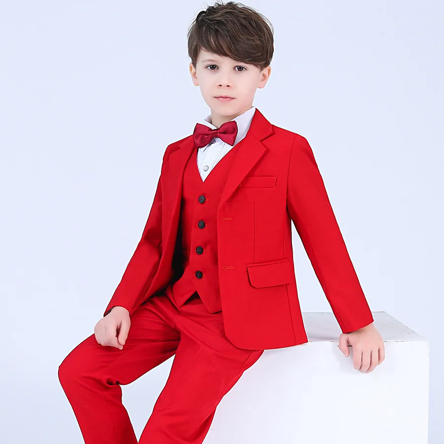 Красный костюм в школу. Красный костюм для мальчика. Красный пиджак для мальчика. Костюм для мальчика на выпускной в детском саду. Красный пиджак для подростка.
