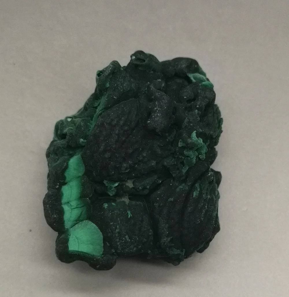 

69g Natural rare malachite mineral specimen green stone crystal teaching specimen collection from China