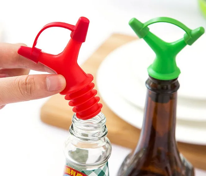 

2pcs/lot Double Oil Bottle Mouth Stopper Plastic Sauce Bottles Nozzle Caps Wine Stopper Pour The Liquid Guiding Device KX 011