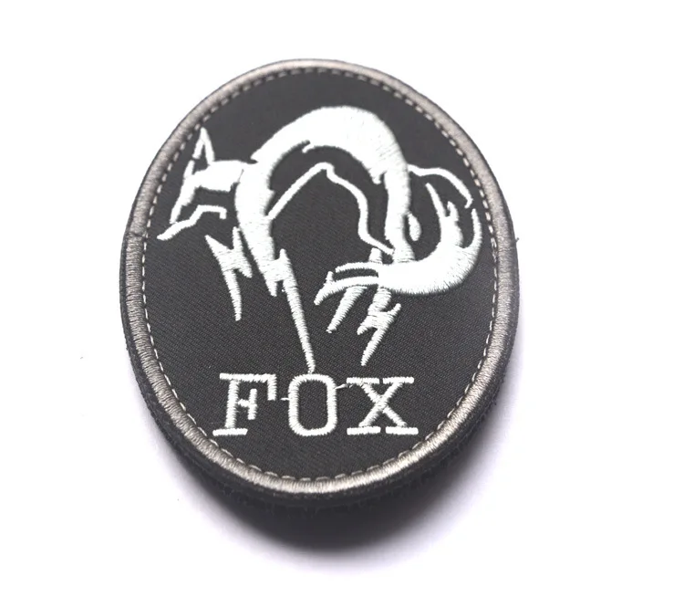 Черная металлическая Шестерня твердая MGS с надписью «Fox Hound» группа специального назначения вышитый значок призрака