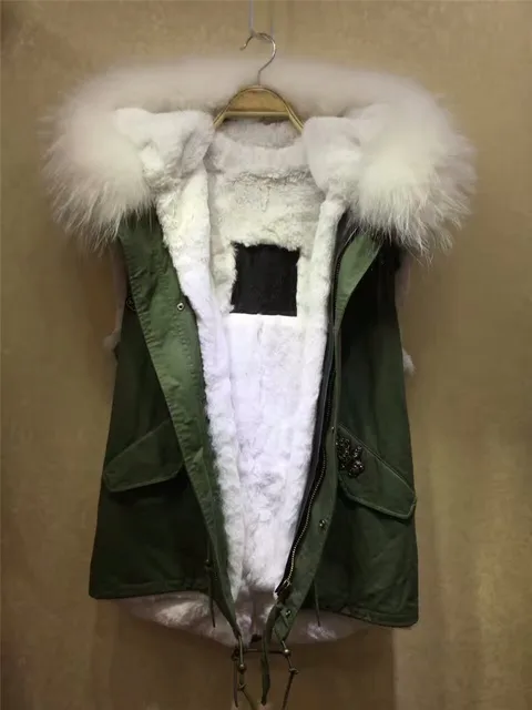 Cheap 2016 hot sale beading style men winter coat outwear large raccoon fur collar waistcoat white fur vest 
