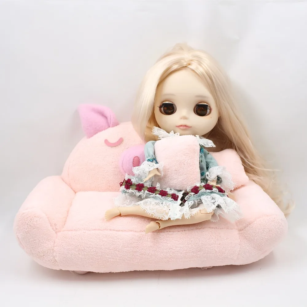 Fortune Days Blyth doll Cutie Pinky Pig Sofa and Bed Blyth Furniture have a good rest for your doll collection Factory Blyth