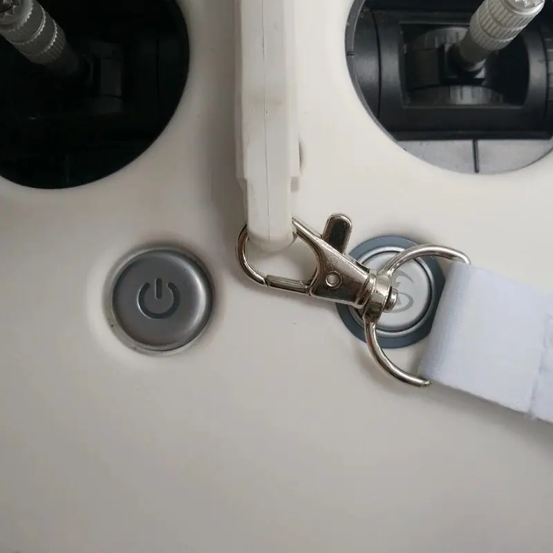 Récepteur radio commande 2.4GHz 4 canaux, emballé dans un sachet antistatique