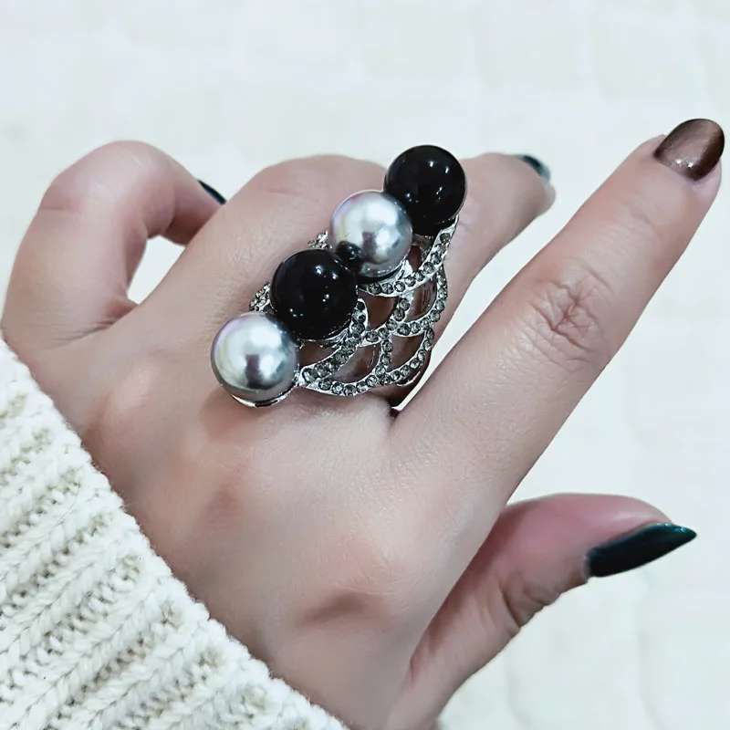 

SINLEERY Unique Women Black Acrylic Ball With Gray Simulated Pearl Long Rings Silver Color Crystal Cocktail Jewelry Jz168 SSH