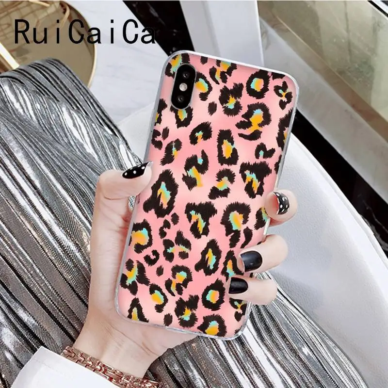 Leopard newly popular pink art aesthetic pattern