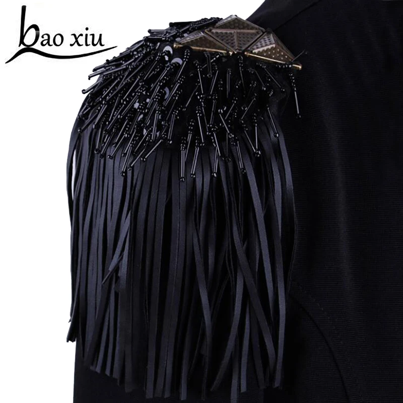 

2018 Vintage Tassel Leather Badge Shoulder Brooch Women Men Stage Show Beads Suit Shoulder Pin Brooch Jewelry Shirt Accessory