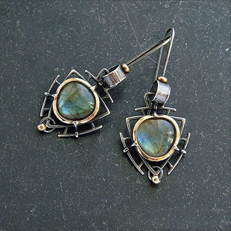 

Vintage Silver Heart Shape Drop Earrings Women Fashion Hanging Dangle Earring Wedding Geometric Retro Jewelry Gift Drop Shipping