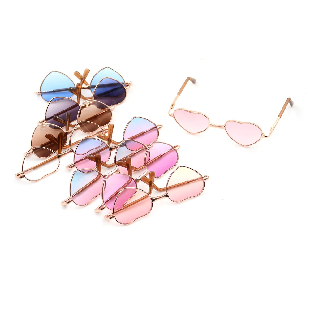 

2018 New fashion heart-shaped for Americal Girls 43cm doll for baby 10Cm reflective color metallic glasses