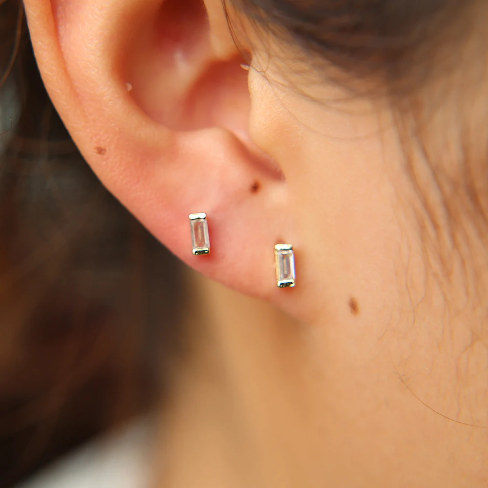 Маленькие квадратные серьги гвоздики 2*4 мм с фианитом|cute earrings|cz studsearrings earring |