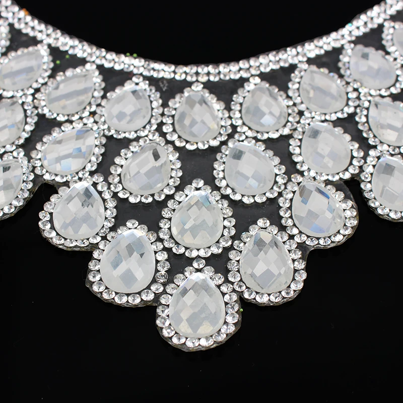 T1558  Rhinestone-Crystal-Neckline-Collar-Iron-On-Patches-Appliques-Sticker-Sewing-Accessories-for-Bridal-Wedding-Dress-Costumes (1)