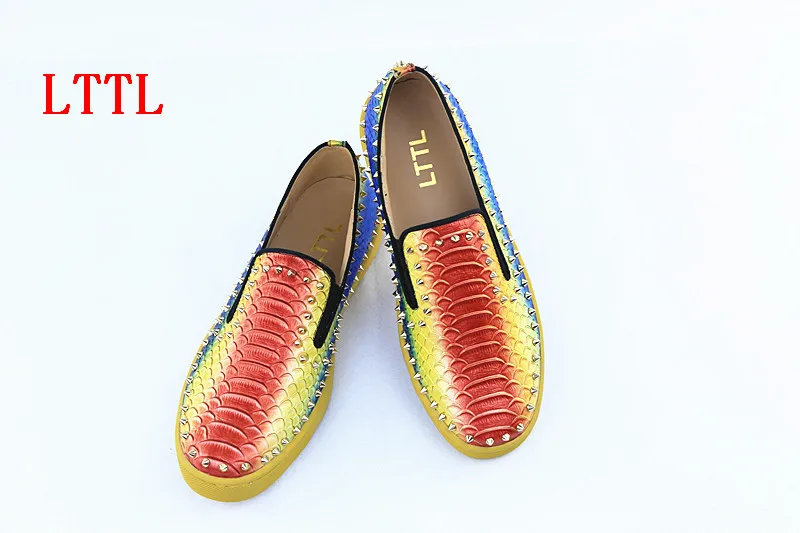 

2016 New Big Size 39-46 Spike Shoes Men Brand New Fashion Flats Slip-on Mens Shoes Printing Mixed Color Platform Autumn Shoes