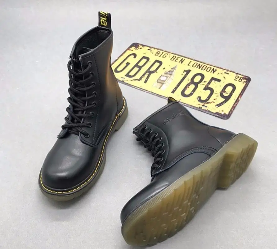 

Autumn and winter new Korean version of the British style with Knight round head boots