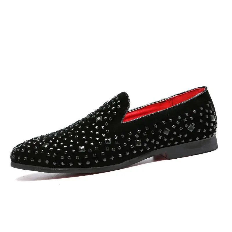 Для мужчин повседневная обувь модные кожаные мужские лоферы Мокасины Черного Алмаза Стразы Лоферы Для мужчин Свадебная вечеринка туфли с красной подошвой; мужская обувь
